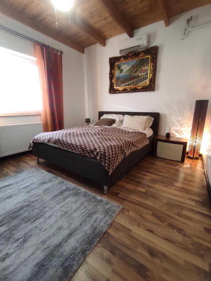 Borostyan Apartmanhaz Mórahalom Buitenkant foto