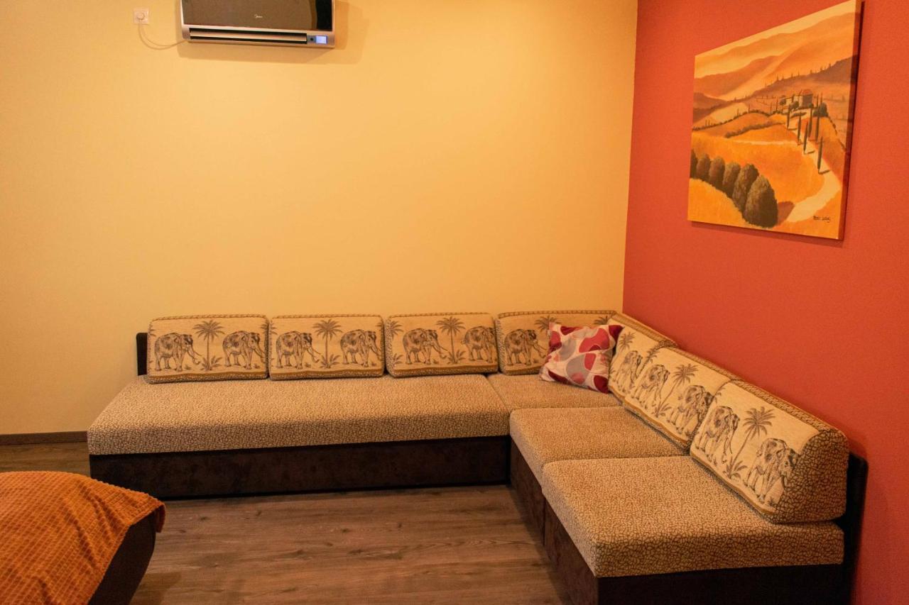 Borostyan Apartmanhaz Mórahalom Buitenkant foto