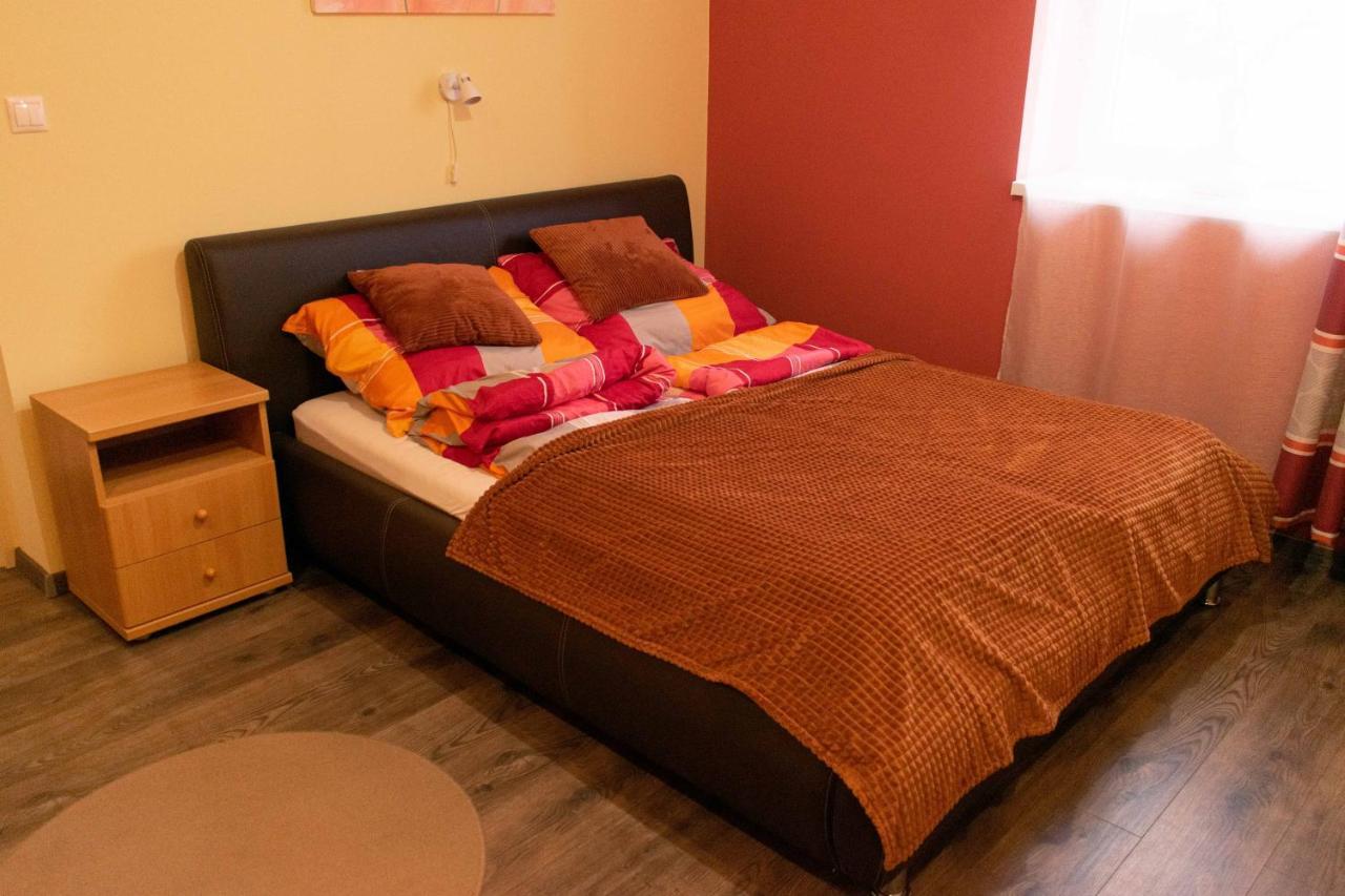 Borostyan Apartmanhaz Mórahalom Buitenkant foto