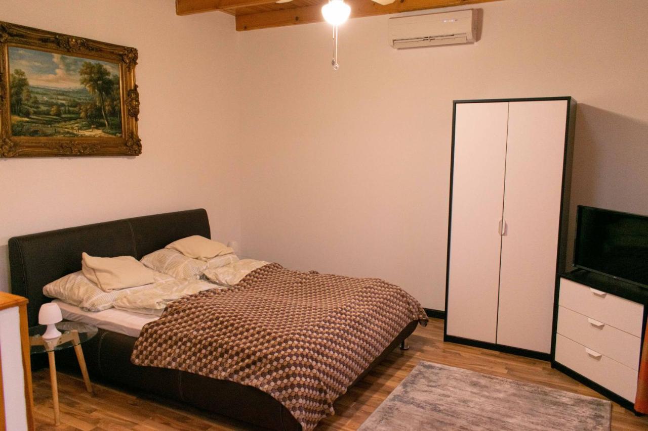 Borostyan Apartmanhaz Mórahalom Buitenkant foto