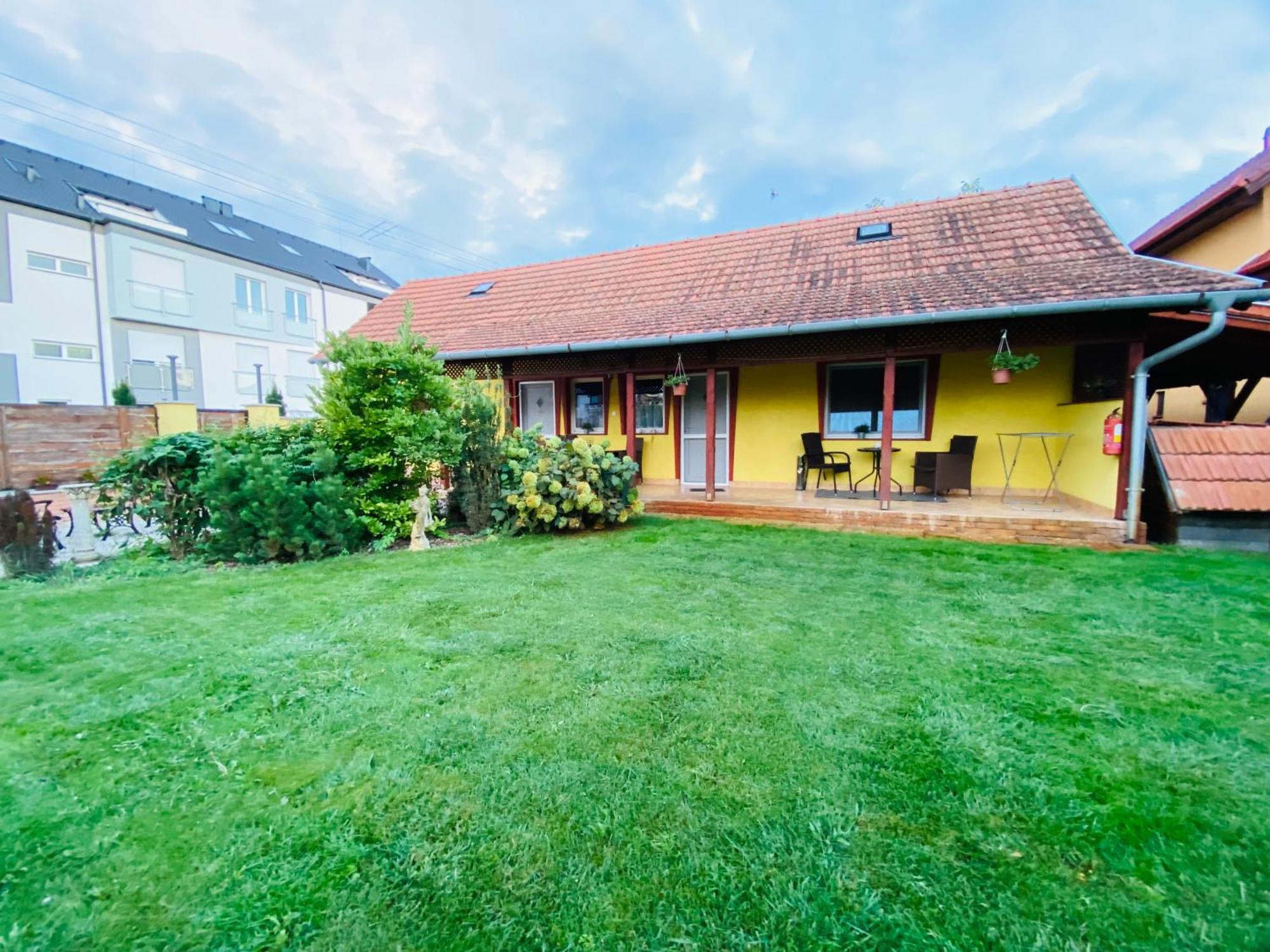 Borostyan Apartmanhaz Mórahalom Buitenkant foto