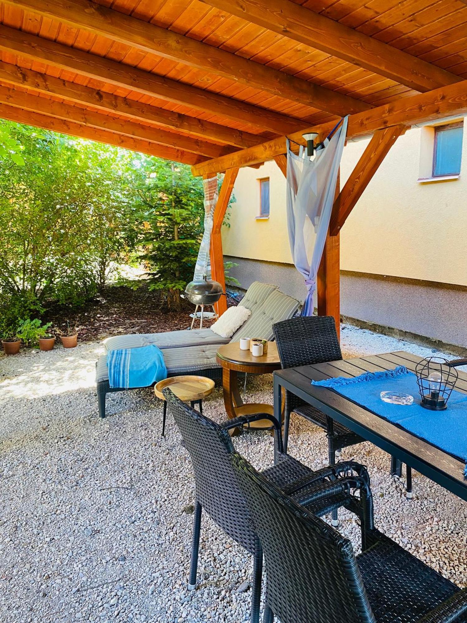 Borostyan Apartmanhaz Mórahalom Buitenkant foto