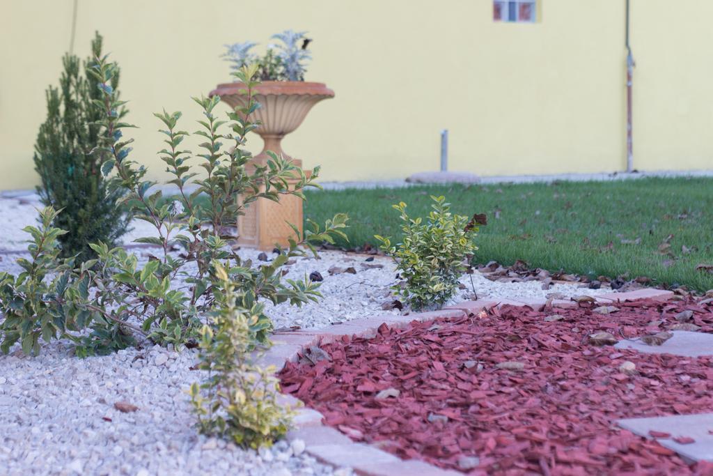 Borostyan Apartmanhaz Mórahalom Buitenkant foto